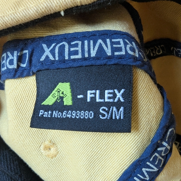 Daniel Cremieux Mustard Cap with Dog Embroidery - Picture 13 of 15